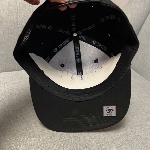 Top Level embroidered Pittsburg hat NWT - Picture 5 of 7